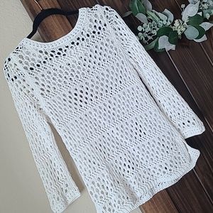 Beautiful white loose knit sweater, Chicos, size 0, beautiful detail!